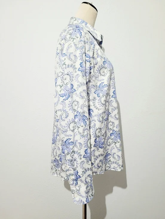 Womans Blue Floral Button Up Shirt 100% Cotton Lightweight Paisley Classic Chaps - Picture 4 of 13